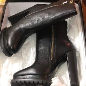 Black Alice +Olivia boots size 10 NWT